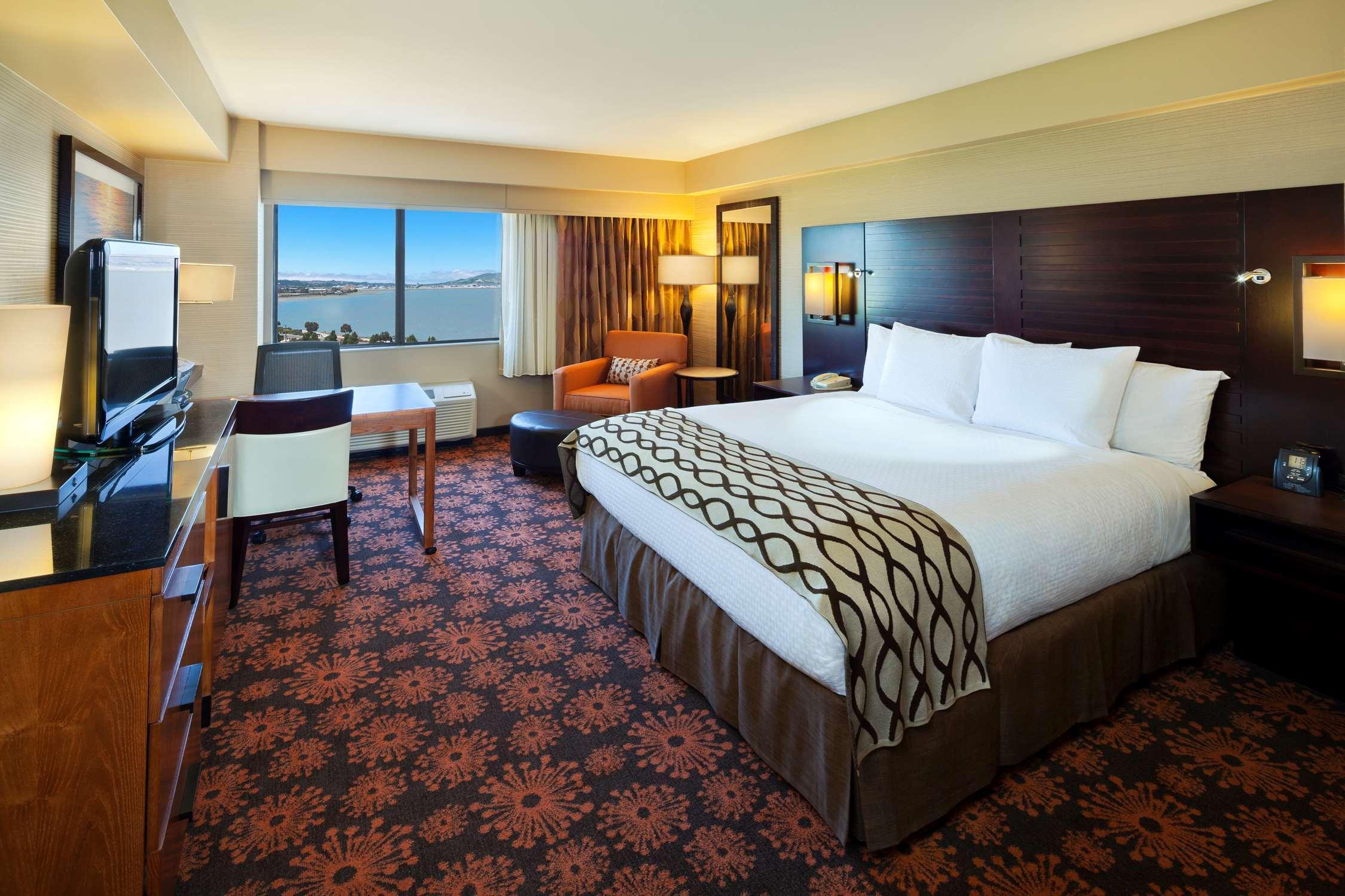 Doubletree By Hilton San Francisco Airport Hotel Burlingame Exterior photo