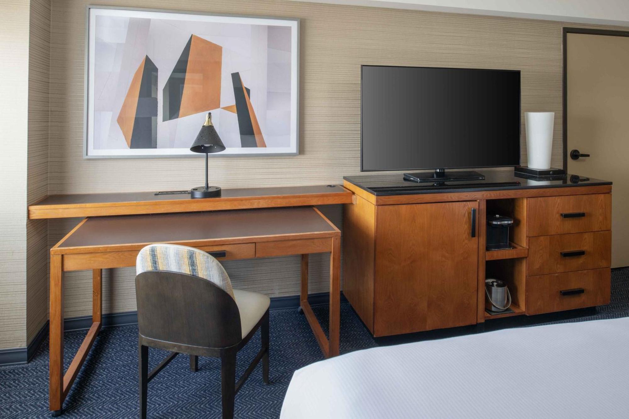 Doubletree By Hilton San Francisco Airport Hotel Burlingame Exterior photo