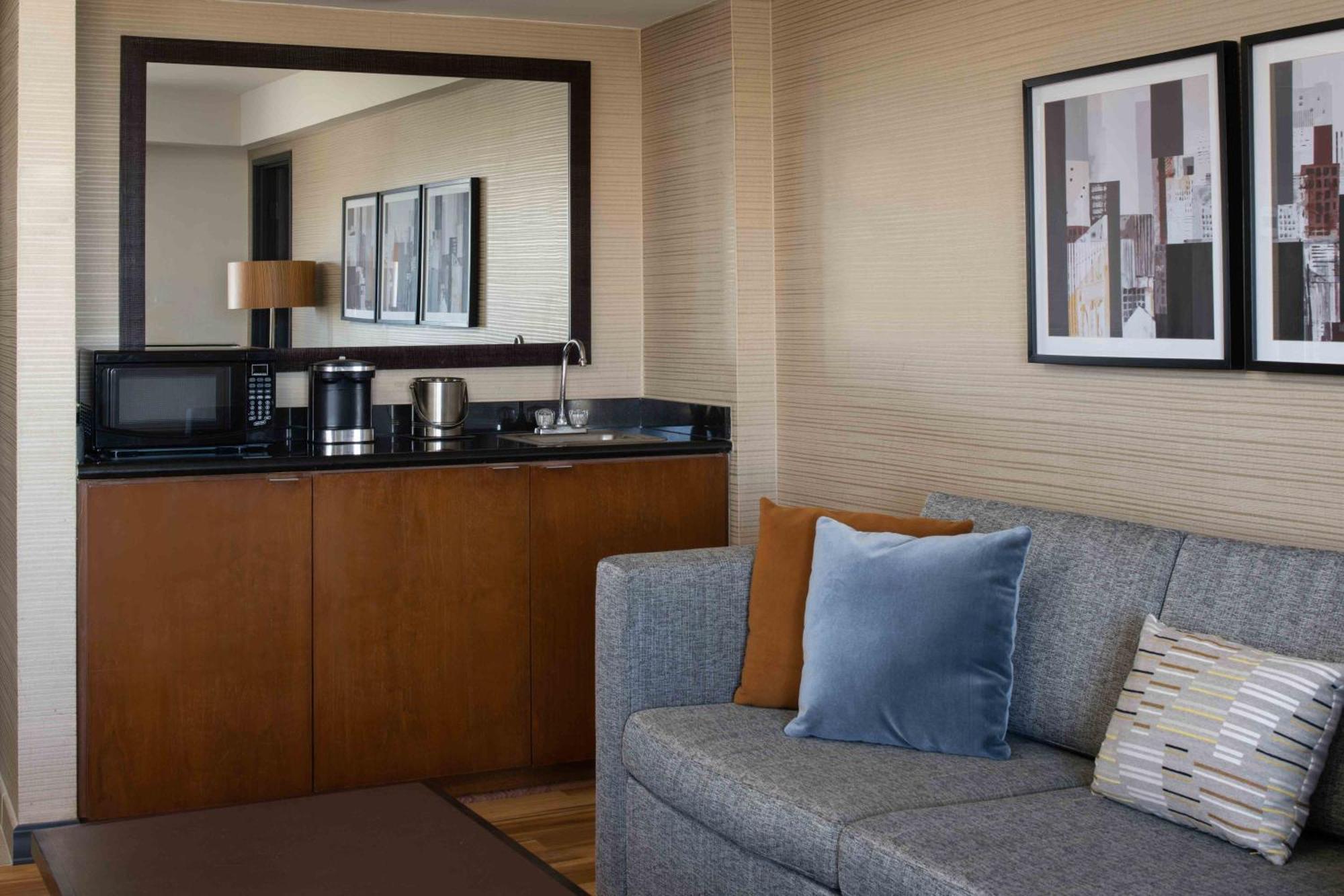 Doubletree By Hilton San Francisco Airport Hotel Burlingame Exterior photo